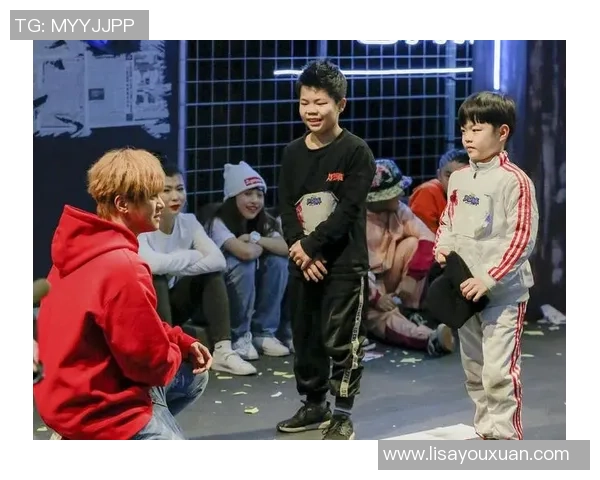 杨磊谈街舞成长之路：从初学者到舞台巨星的心路历程