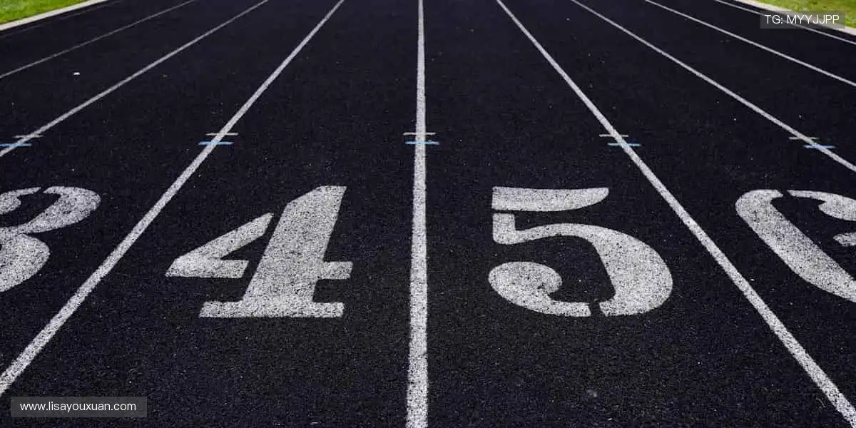 「球星同款、限量周边，做朋友圈最靓的体育潮人！👕点击抢购，手慢无！」